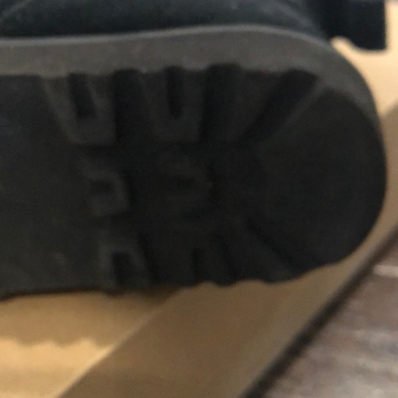 UGG Boots - children - Picture 7 of 10